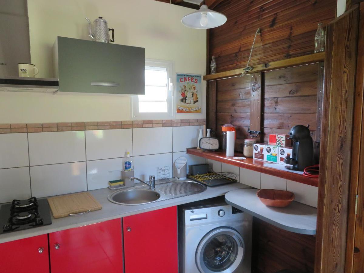Bungalow des Palétuviers Morne-a-l'Eau Esterno foto