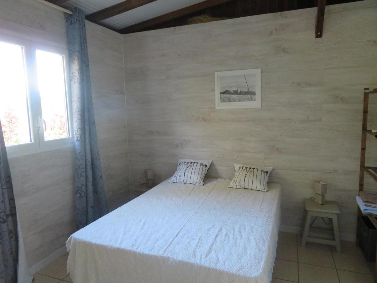 Bungalow des Palétuviers Morne-a-l'Eau Esterno foto
